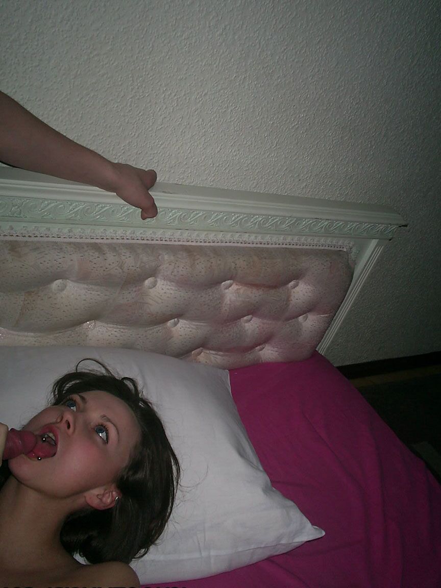 20P Amateur girlfriend Tanya getting woken up and dicked in the dark