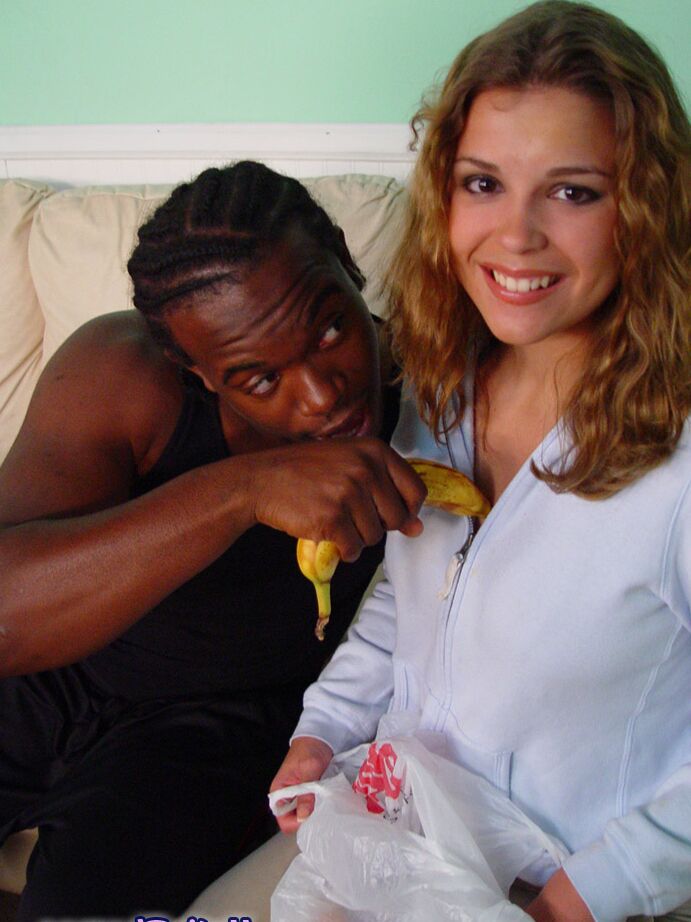20P 18+ slut Katie Thomas has sex with 2 big black dicks at the same time