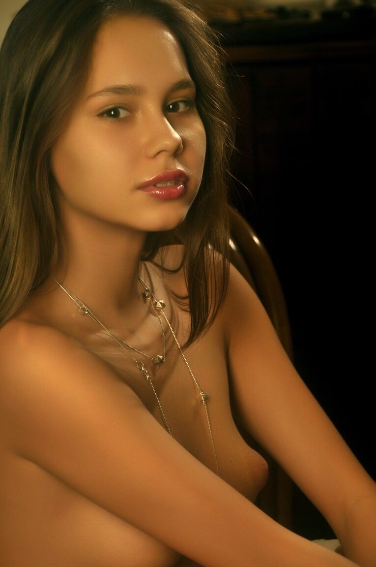 21P Met Art Nastya J