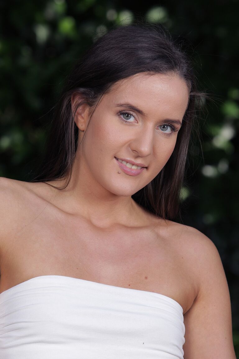 21P Morena amadora Adrienn Kovacs tiras