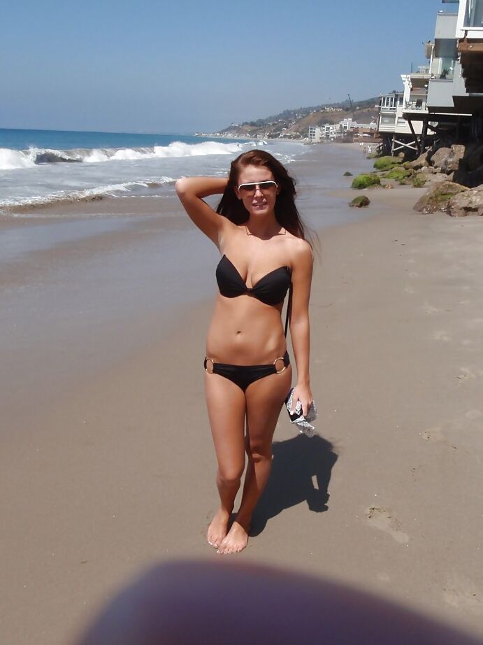 16P Enticing amateur teen Whitney has some fun at the beach with her man