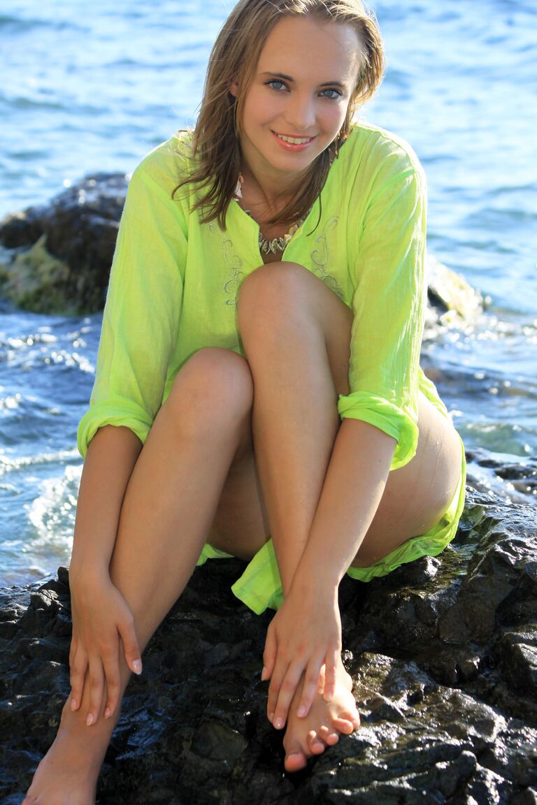 21P Met Art Rachel Blau