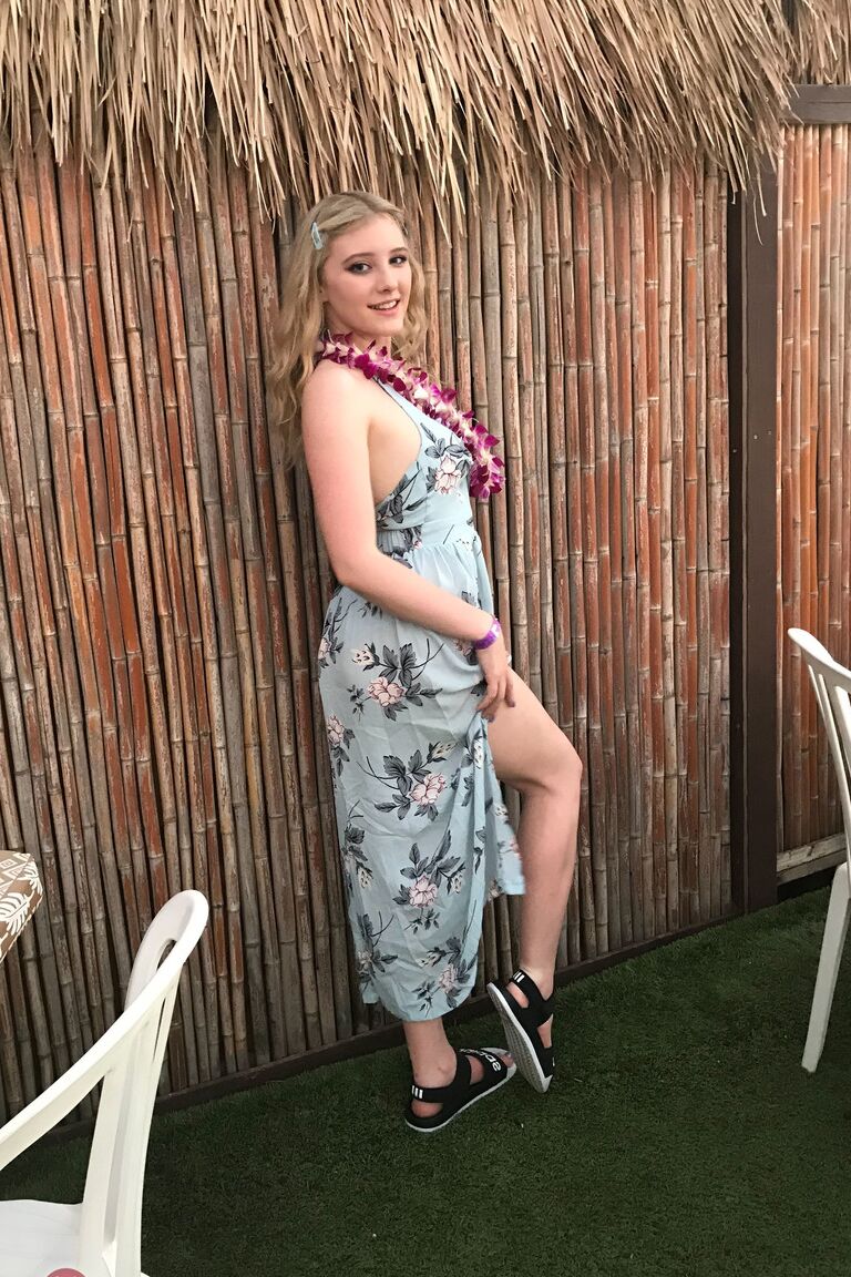 21P Saucy blonde Melody Marks displays her boobs and big ass in a compilation