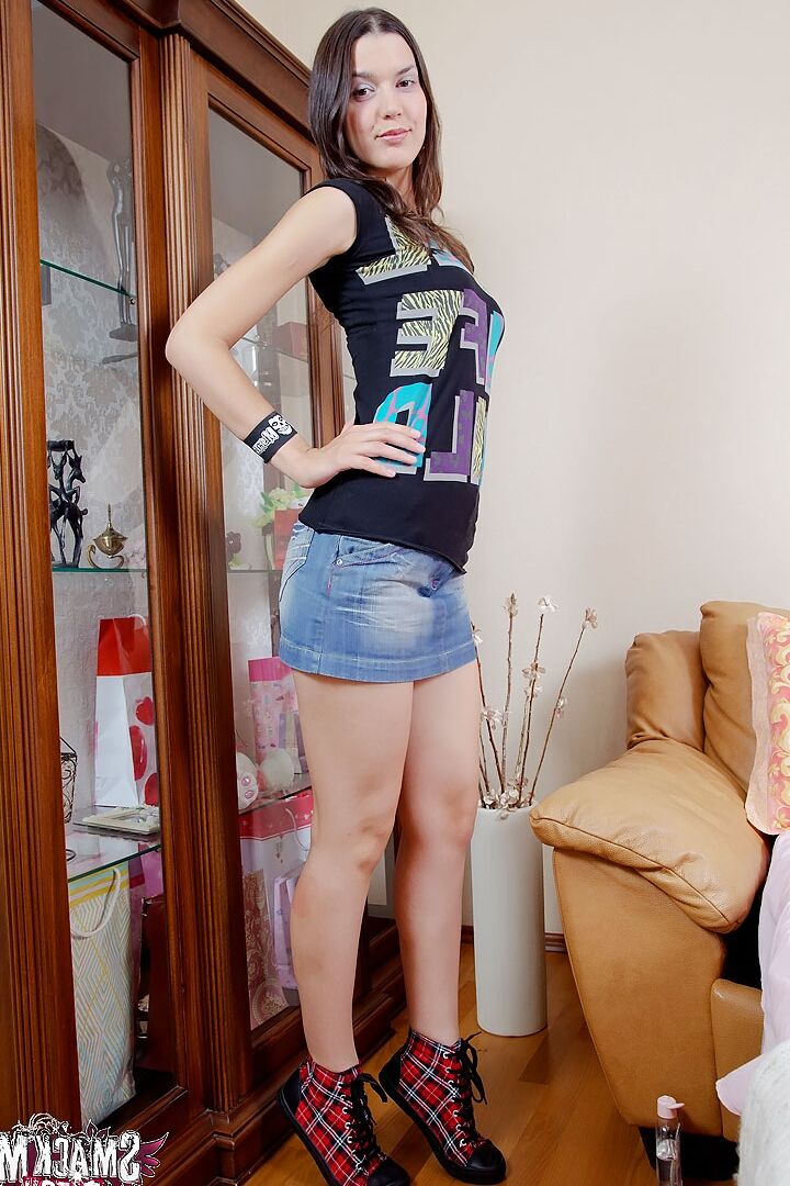 15P Veronica has been fucked in the ass before and nothing turns her on more Thats