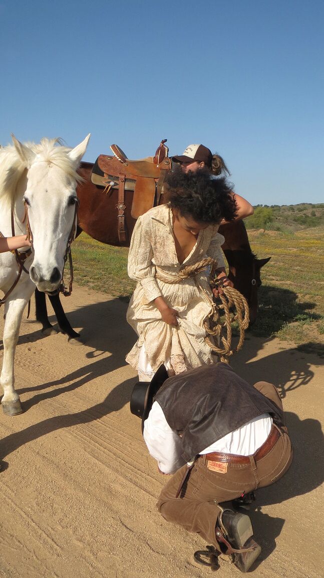 18P Cowboy sortudo pega uma senhora negra Skin Diamond e fode seus miolos