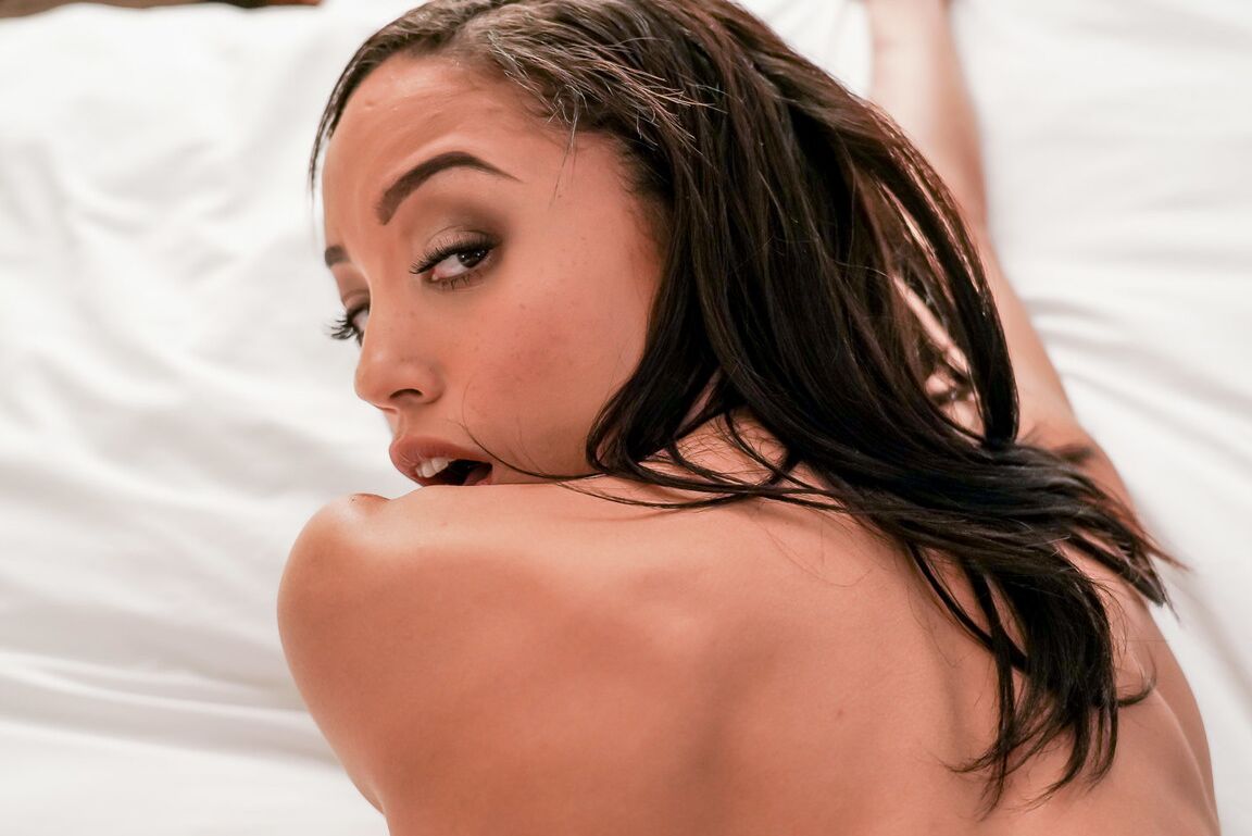 17P Pequena adolescente Alexis Tae é uma merda