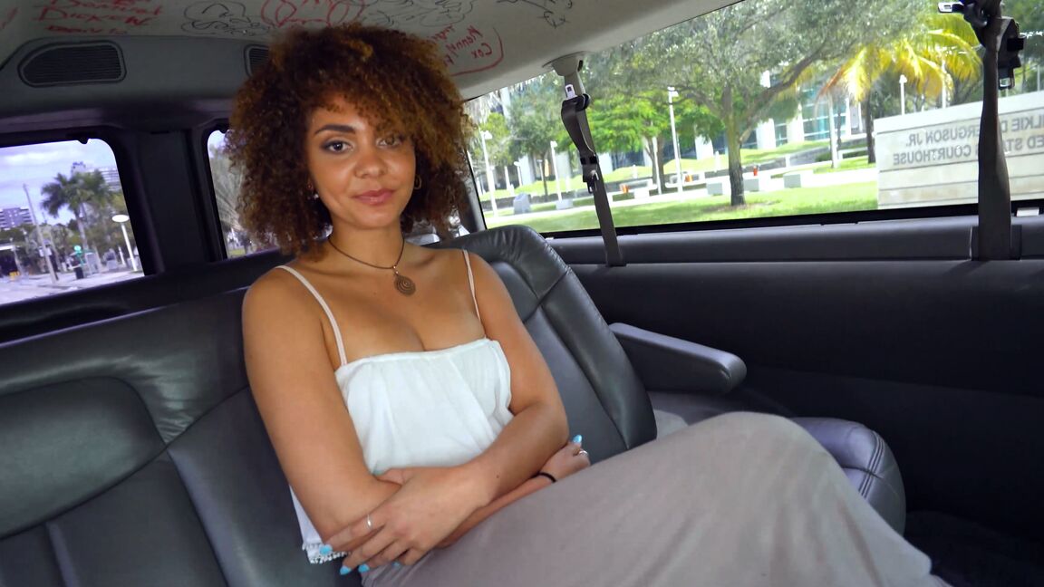 21P Sexy ebony with a bubble ass Payton Banks gets dicked in the back of a van