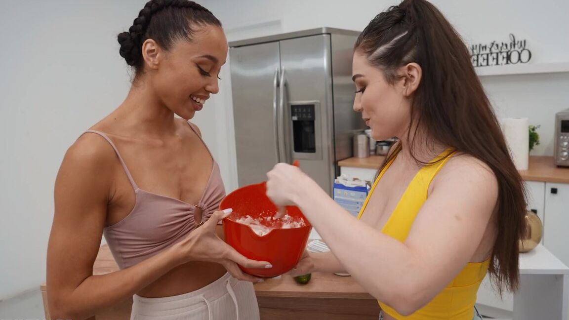 21P Reality Kings Alexis Tae, Lily Lou