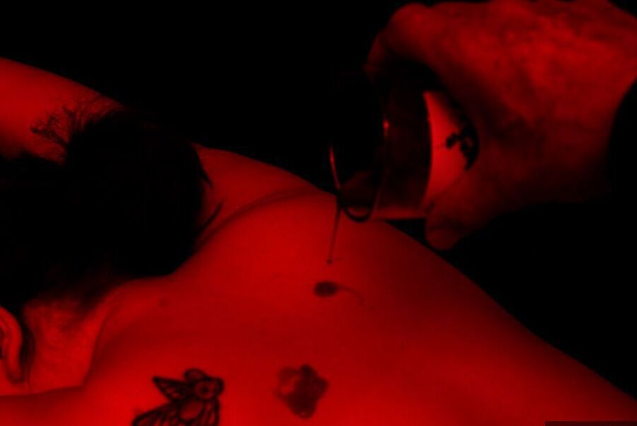 20P Amateur BBW Inked Oracle is covered in wax with her pantyhose pulled down
