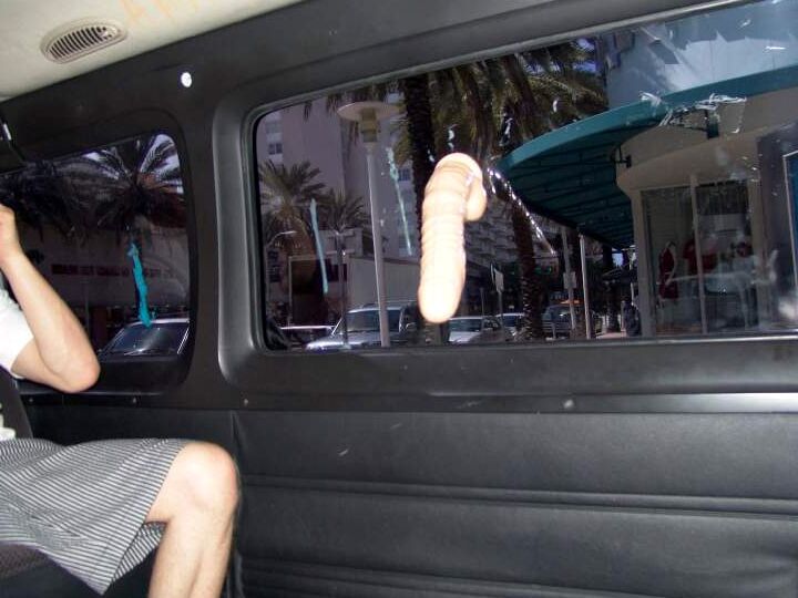 21P La nena amateur Preston Parker deja que dos tíos cachondos se expongan
