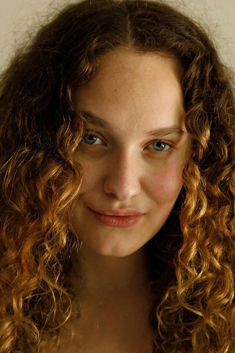 13P Zishy Carrie Barber