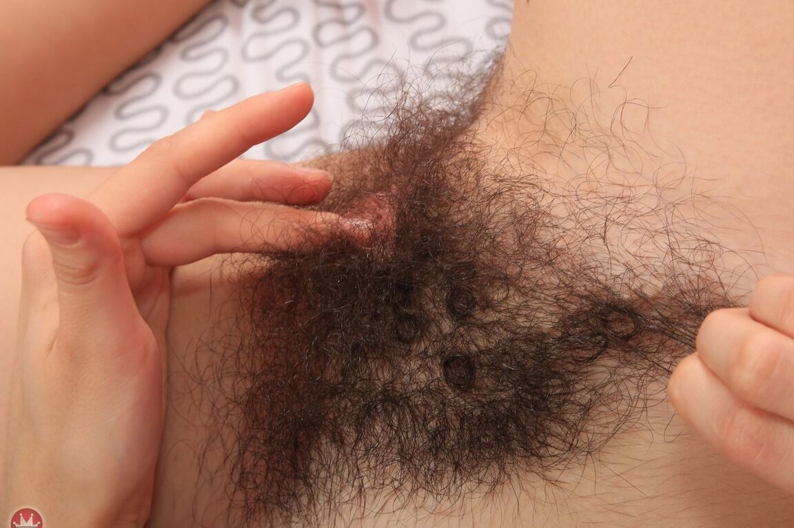 21P La linda ucraniana Ole Nina muestra sus tetas naturales