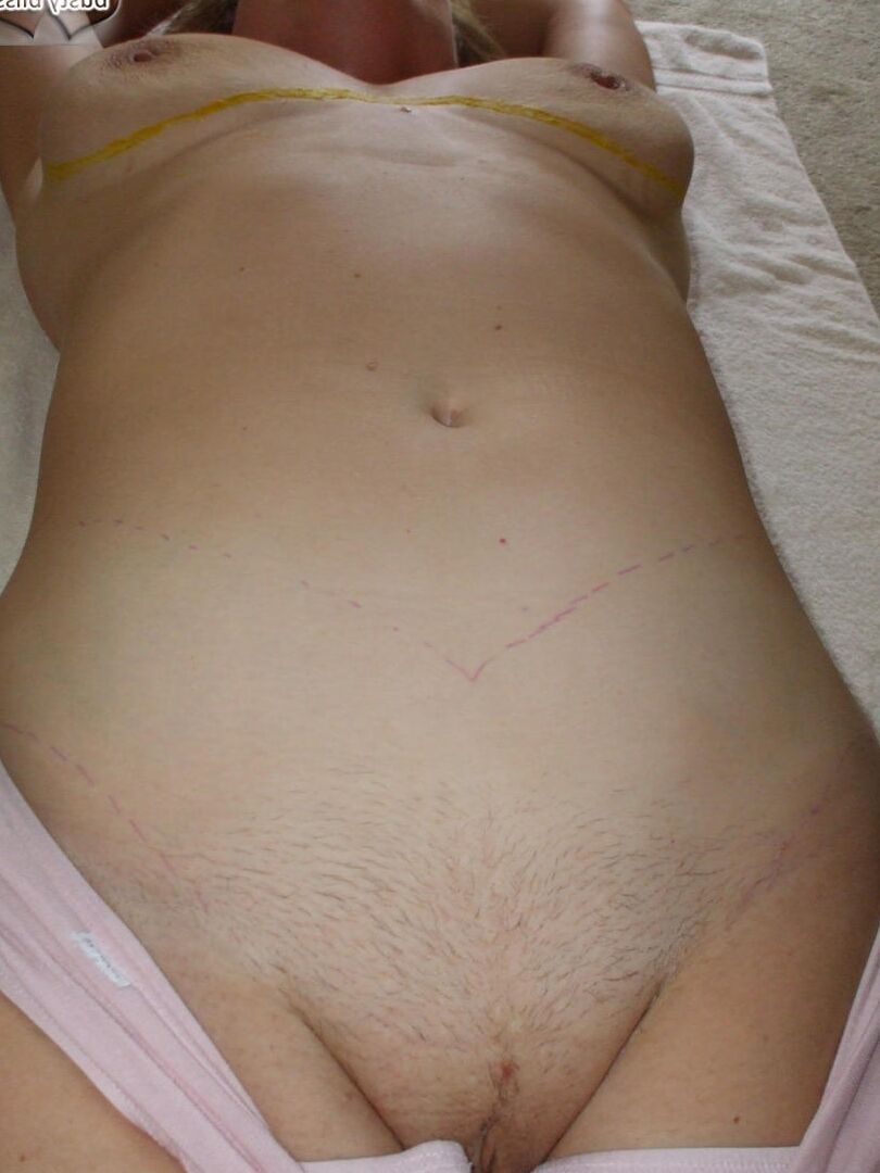 16P 熟女の巨乳至福が液体ラテックスで自然なおっぱいをカバー