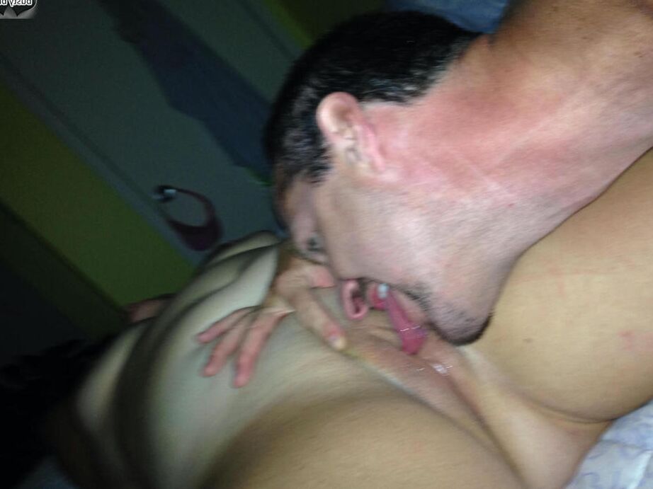 17P Mulher madura Busty Bliss ostenta peitos cobertos de porra depois de sexo POV