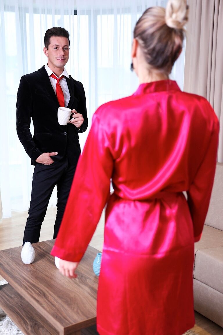 18P First timer Bianca Ferrero takes a bath before seducing a man in a silk robe