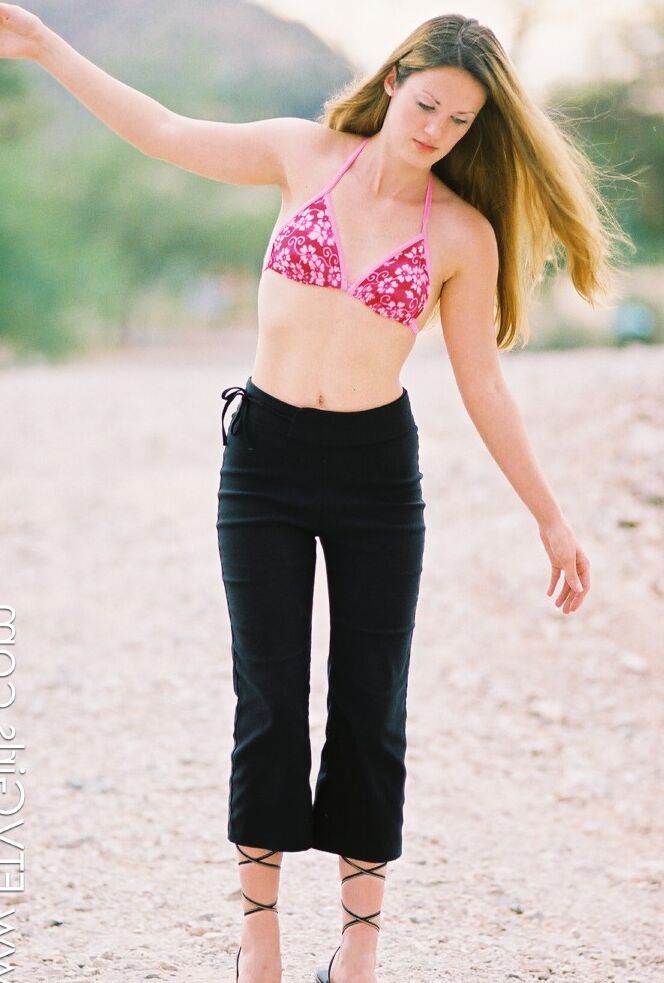 21P FTV Chicas Arielle