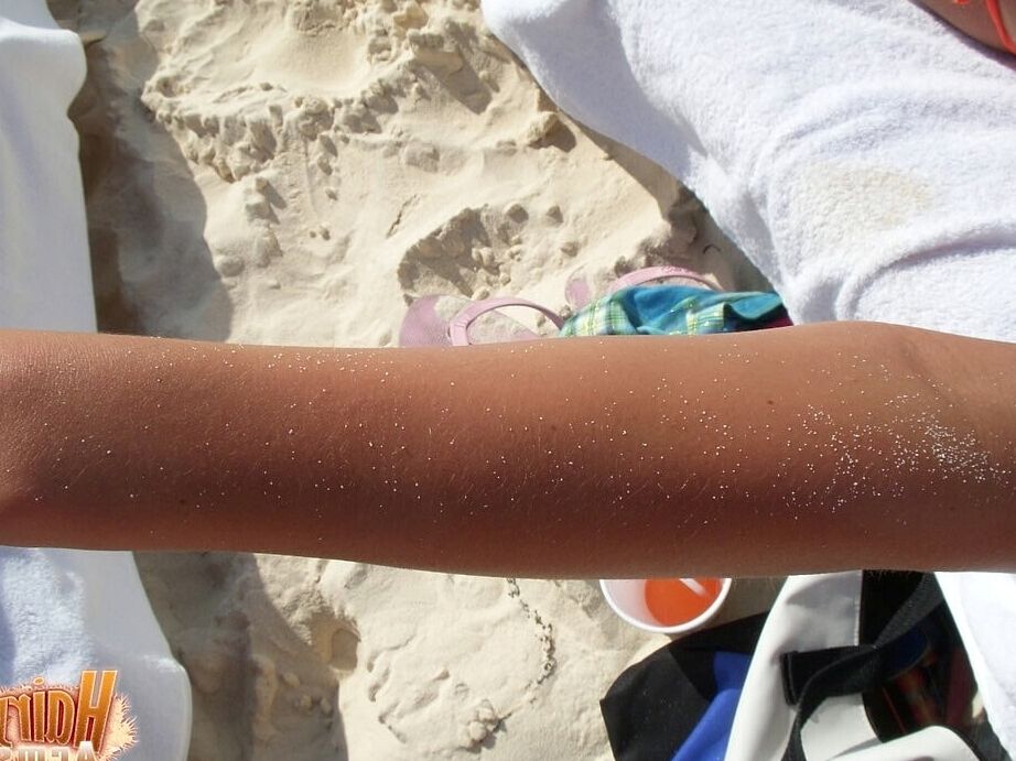 21P Hairy Arms Lori Anderson