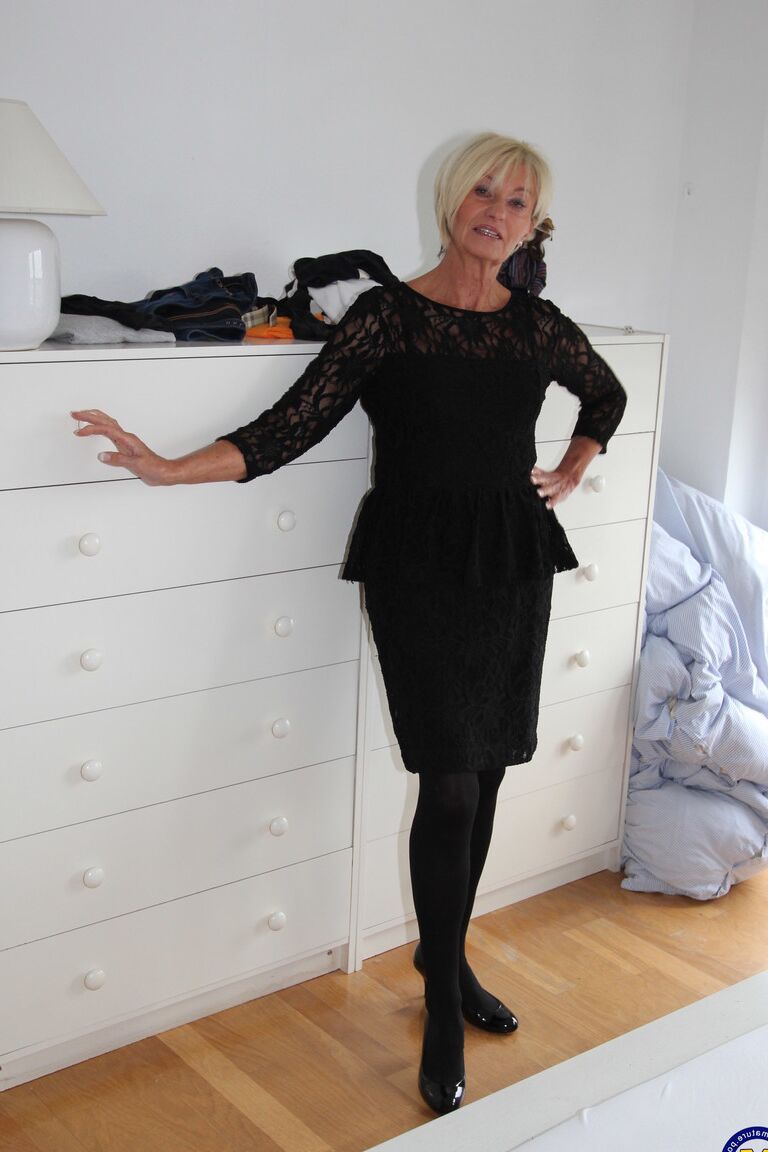 21P European mature with freckles Franziska shows her body in a solo
