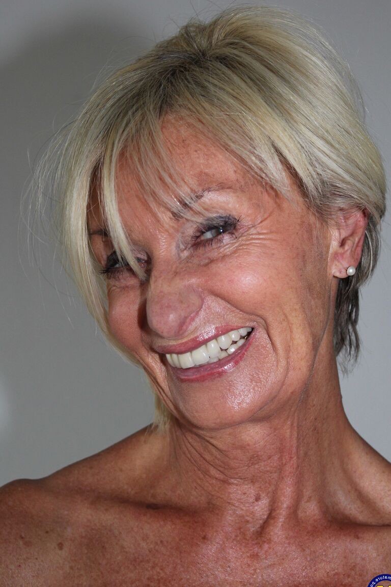 21P European mature with freckles Franziska shows her body in a solo