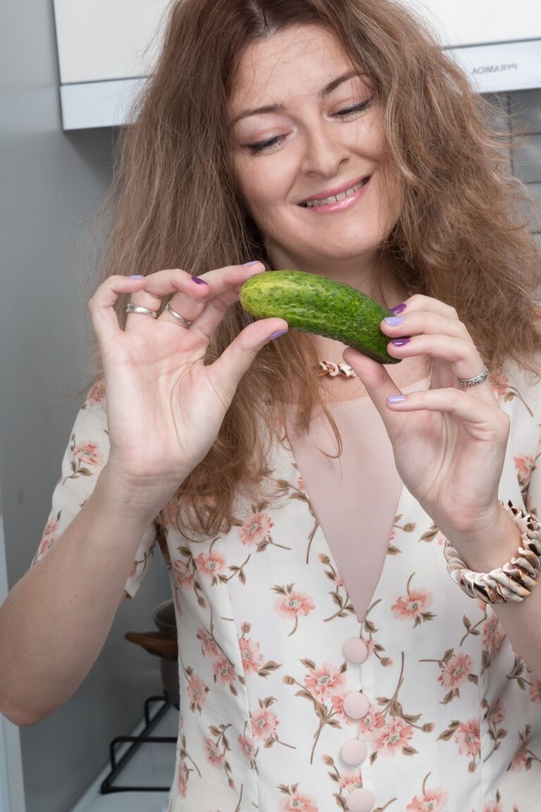 21P Frisky housewife Elena V inserting tiny cucumbers in her hairy coochie