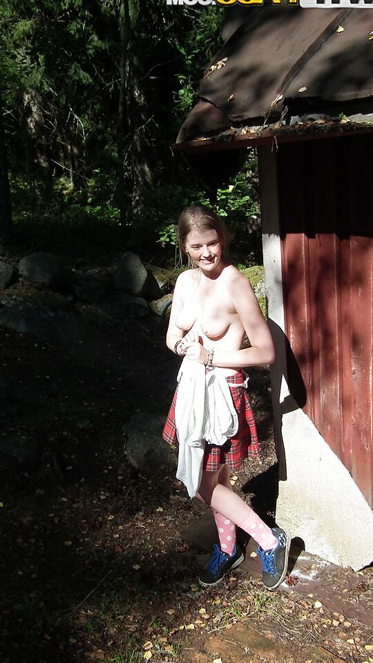 16P Solo girl shows her tits and twat while forcing entry into abandoned cabin