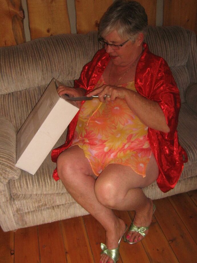20P Obese granny Girdle Goddess wakes up from a nap and precedes to strip naked