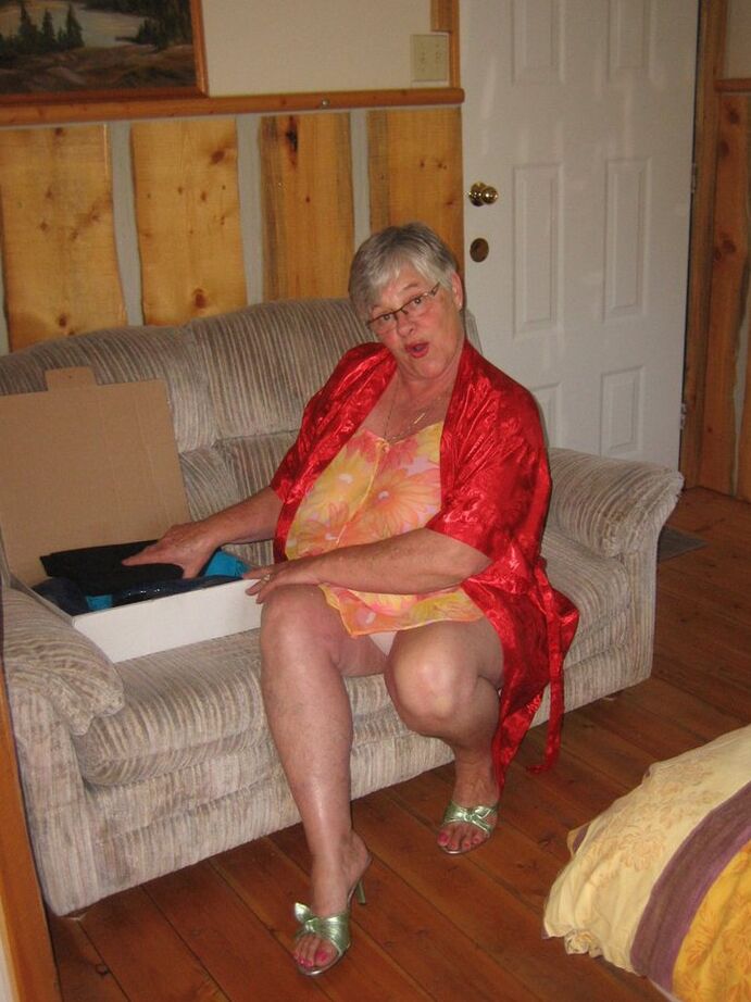 20P Obese granny Girdle Goddess wakes up from a nap and precedes to strip naked