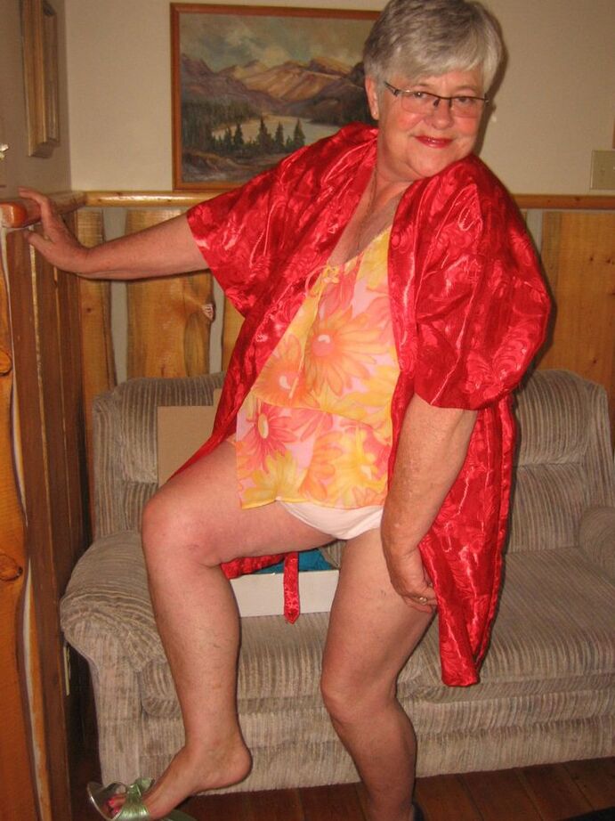 20P Obese granny Girdle Goddess wakes up from a nap and precedes to strip naked