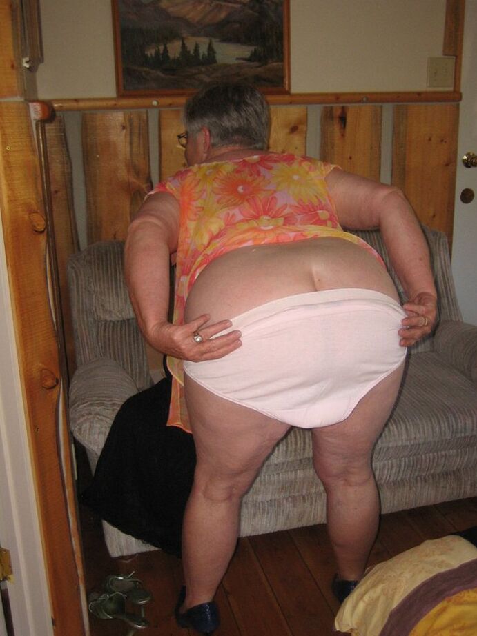 20P Obese granny Girdle Goddess wakes up from a nap and precedes to strip naked