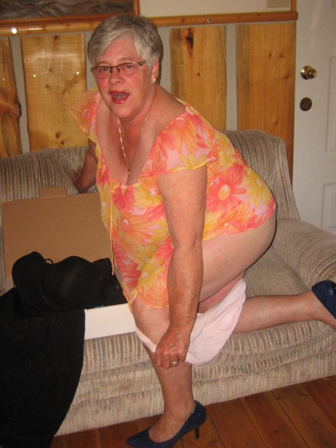 20P Obese granny Girdle Goddess wakes up from a nap and precedes to strip naked