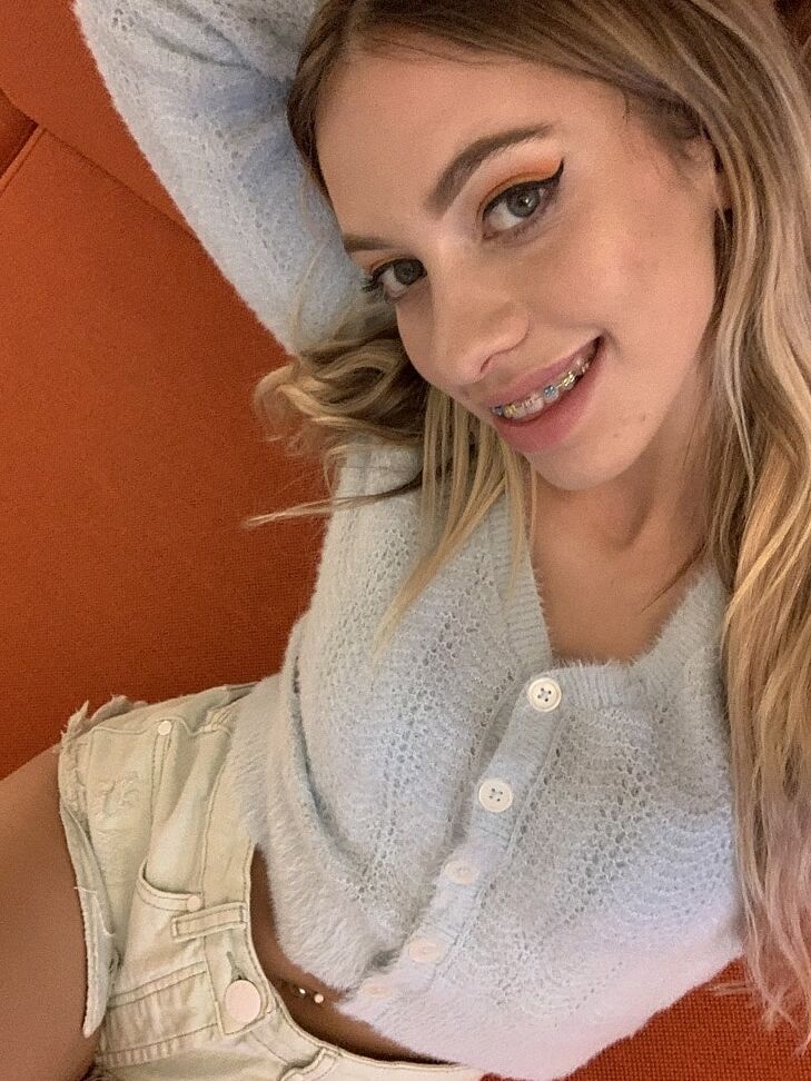 21P Adorable sweeties Khloe Kapri and Whitney Wright show their tits and asses