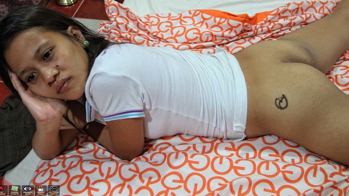 15P Pinay chick goes bottomless while having POV sex with a foreigner