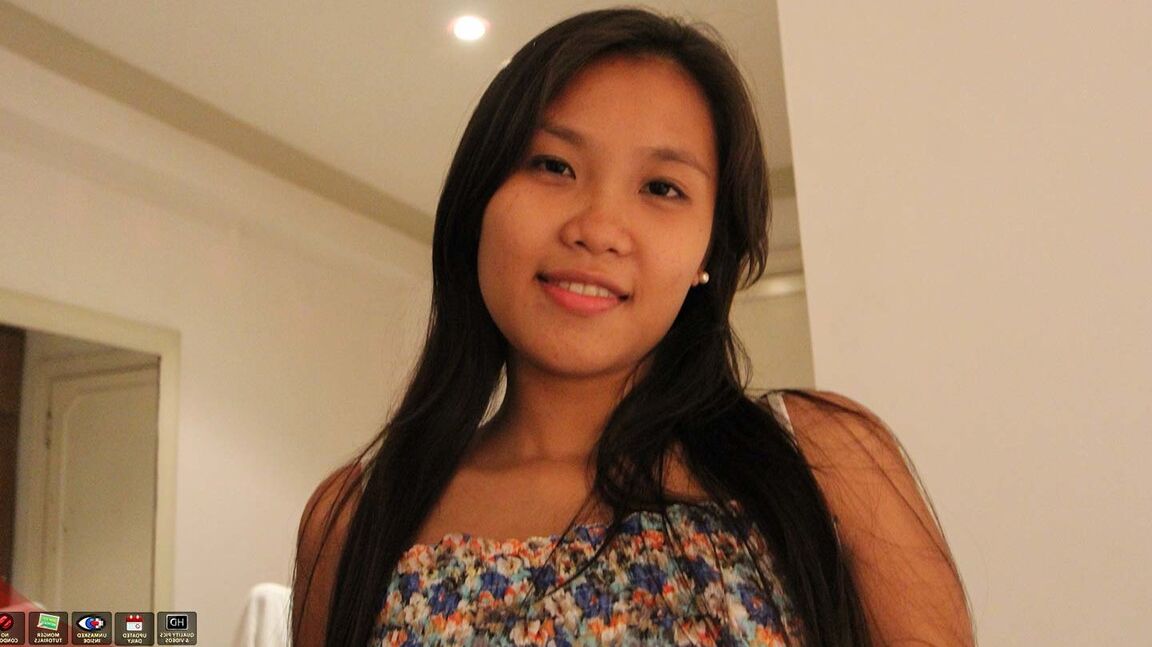 15P Pinay chick Corazon cups her great tits while having sex with a foreigner