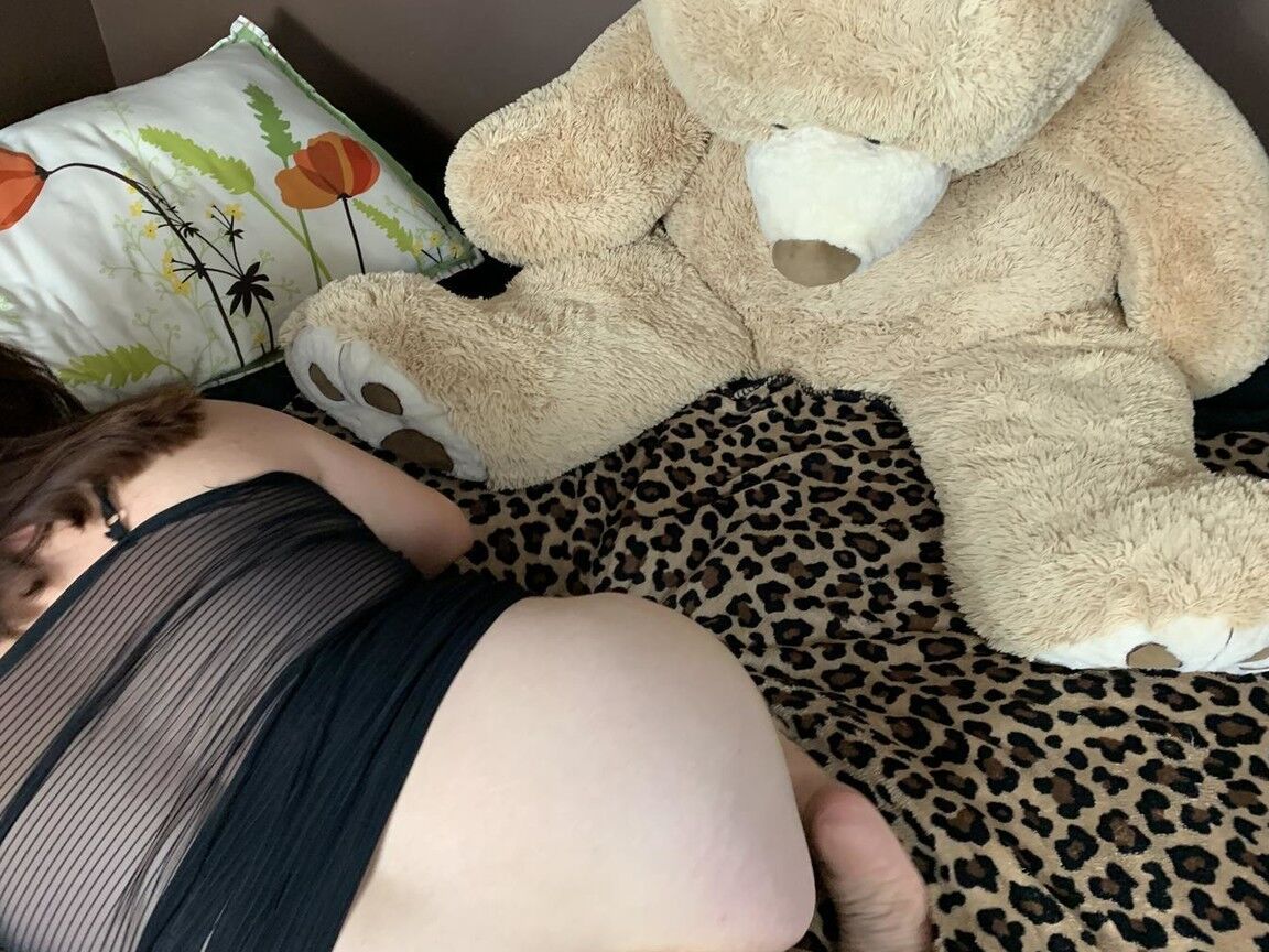 17P Mayor BBW Sexy Nebbw gotea semen de su barbilla durante la acción POV