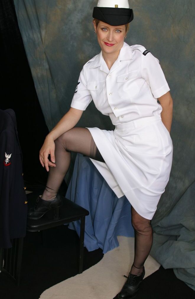 15P British nurse strips to her nylons and cap at the end of the work day