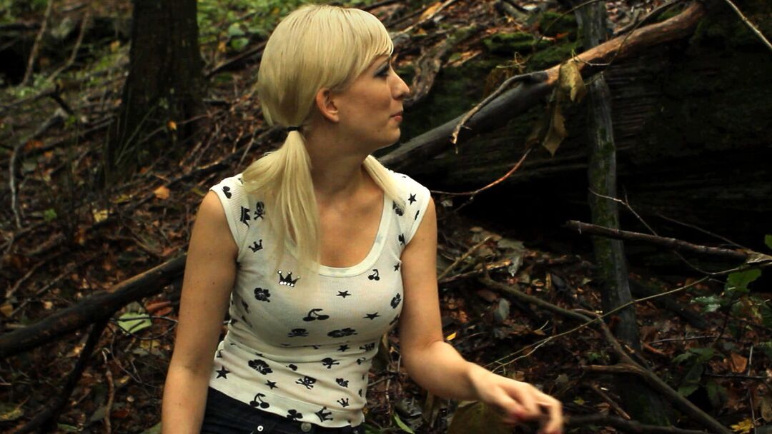 21P Hogtied Cherry Torn, Iona Grace, Rain DeGrey