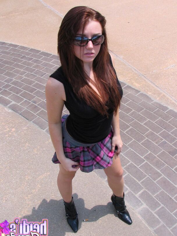 12P Young redhead Heidi flashes her thong clad ass on an overpass
