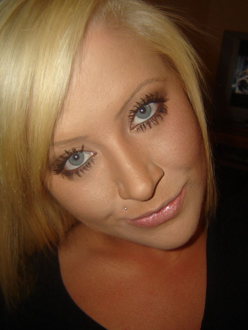 12P Monroe wants you to look deep into her amazing blue eyes