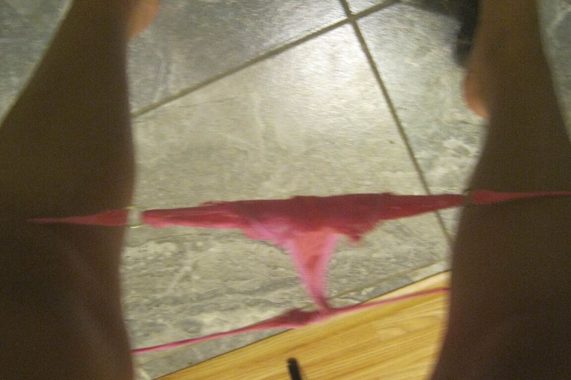21P La joven amateur Jenny 9 mueve sus pezones y se graba en el espejo