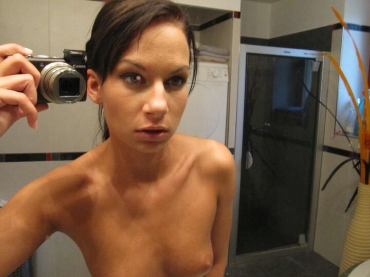 15P Brianna giving her man a peek at what he's missing out on