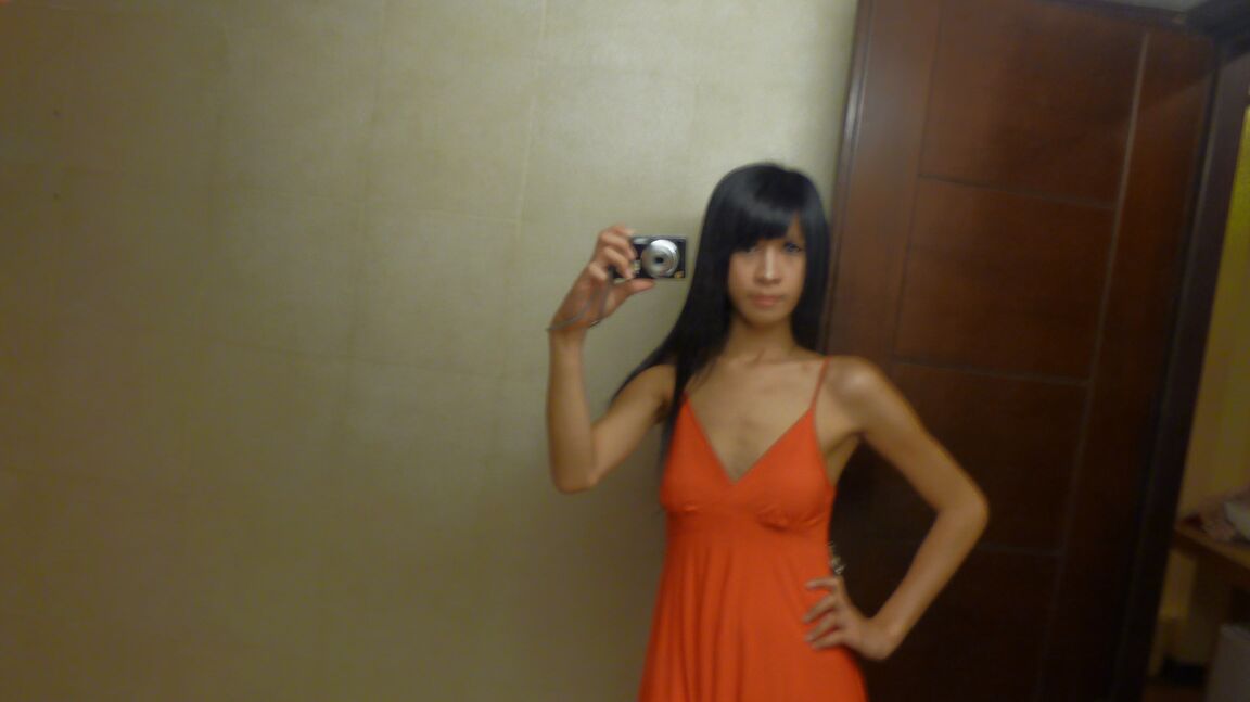 18P Skinny Asian ladyboys takes mirror selfies while getting undressed