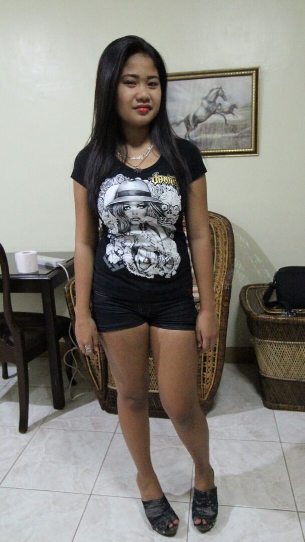 15P Menina asiática gordinha com peitos grandes sendo fodida por um turista sexual no modo POV