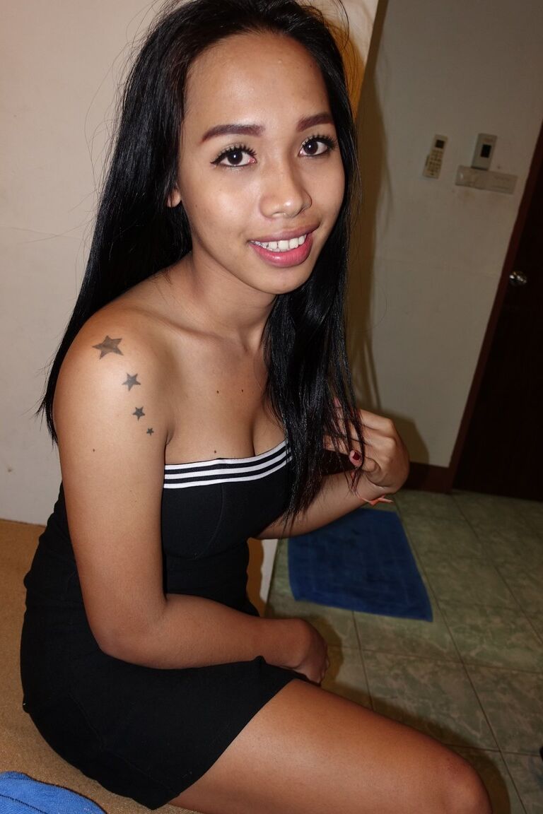 17P Transexual asiática Sandy follada analmente por un hombre que pensaba que era una mujer