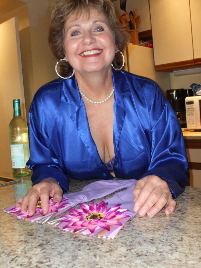 20P Older lady Busty Bliss goes topless in latex gloves before playing with a cock