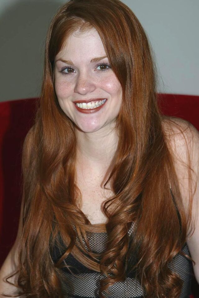 16P Young redhead with tight butt cheeks spreads her pink twat in solo action