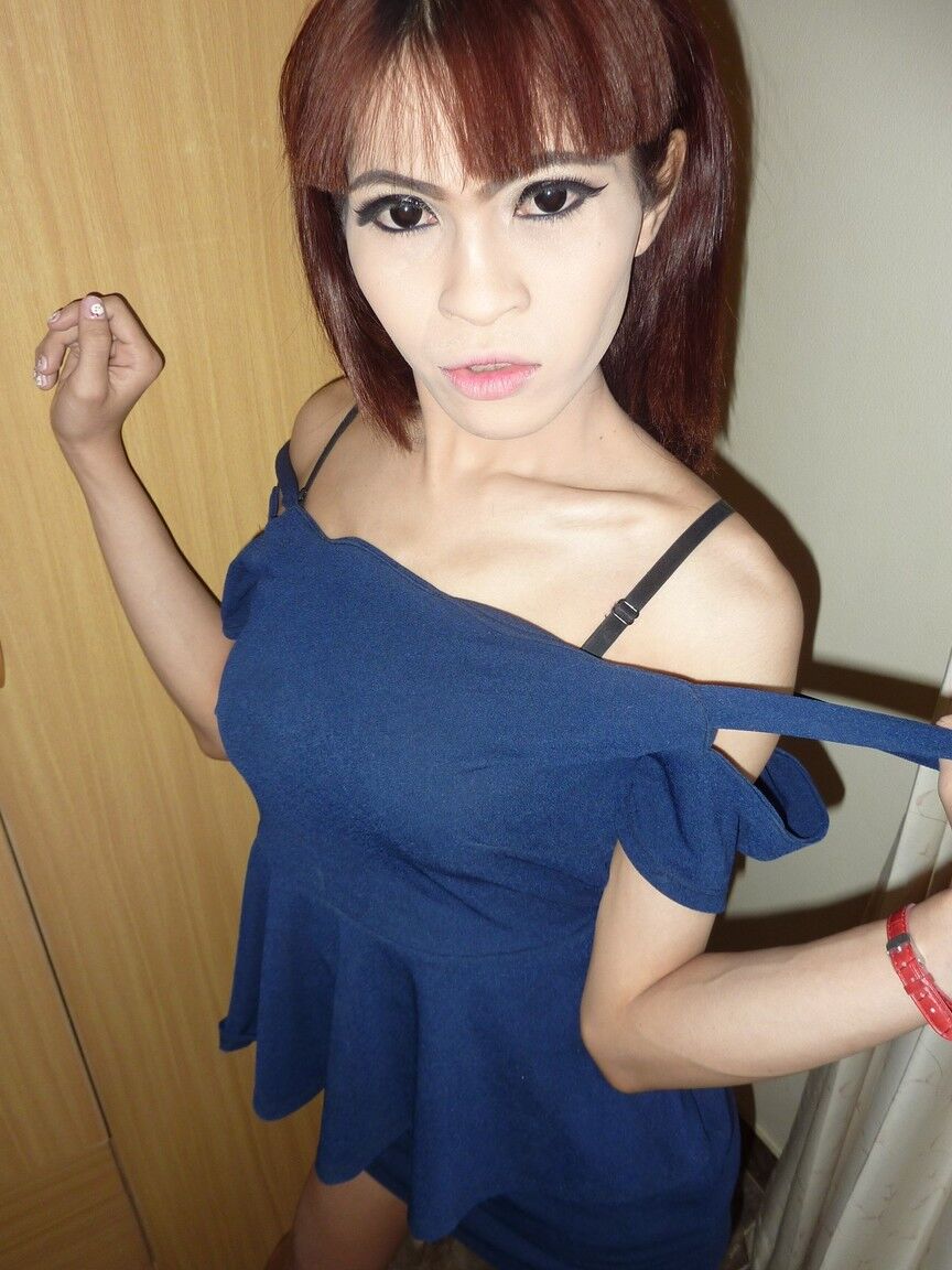 17P Thin ladyboy Preaw spreads her ass after getting naked at home on her bed