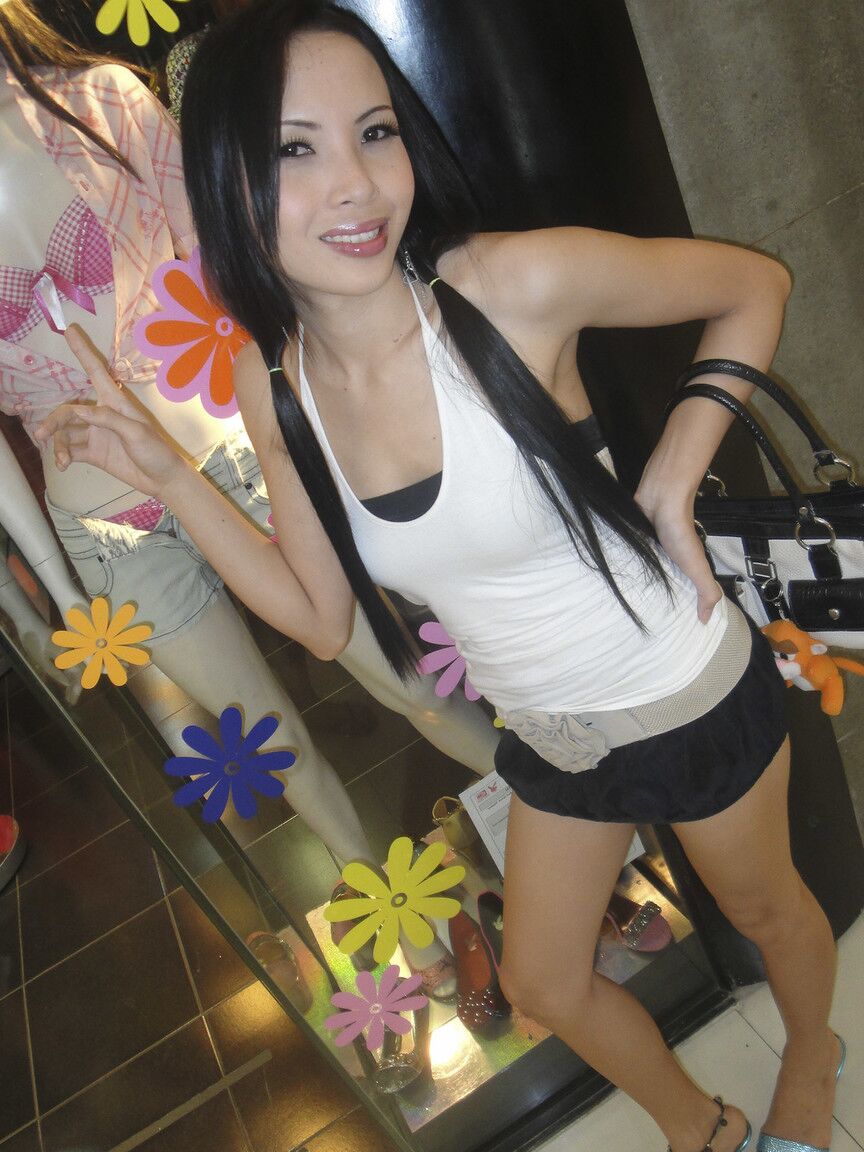 17P Asian shemale May picked up in the mall and showed off her tits and dick in WC