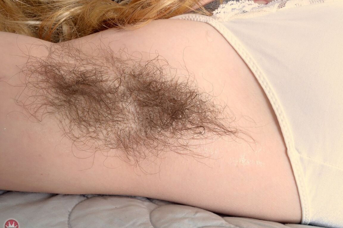 21P Tiny tattooed hippie Felicia Fisher showing off her super hairy crotch