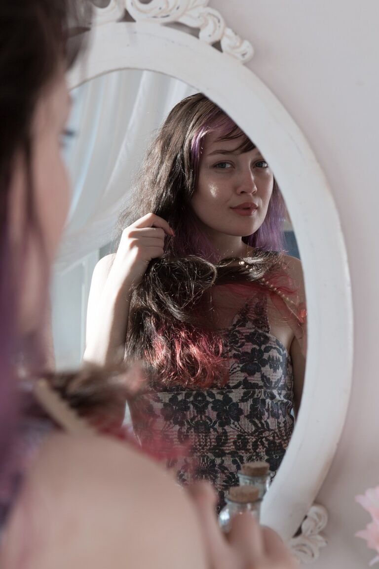 21P Gata amadora Ksenia Yankovskaya expõe sua figura sexy