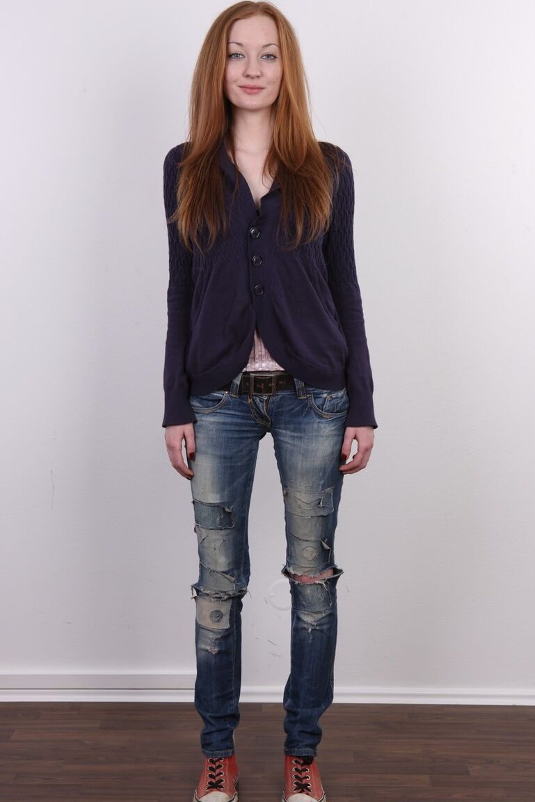 20P Natural redhead Klara doffs ripped jeans and a blazer on way to posing naked